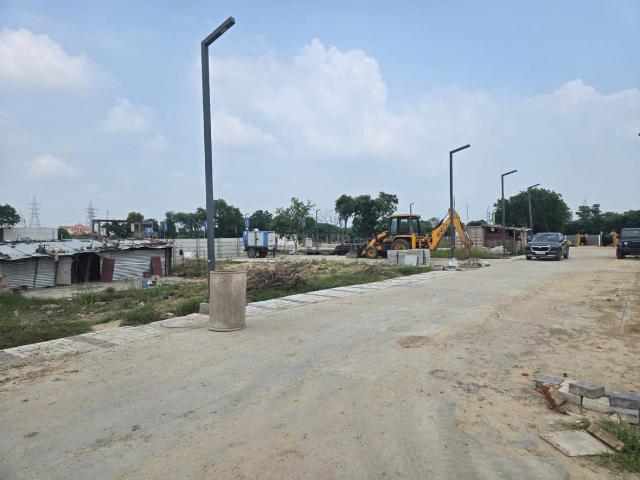 Land for sale in Hariana