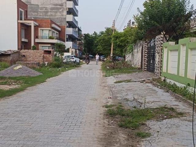 Land for sale in Hariana
