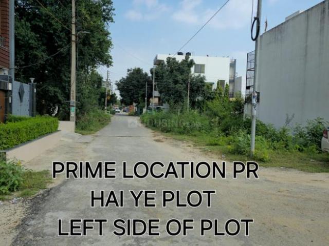 Land for sale in Hariana
