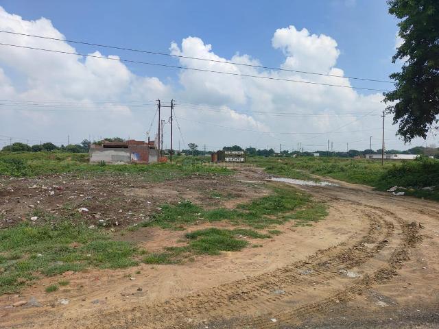 Land for sale in Gautam Buddha Nagar, Uttar Pradesh