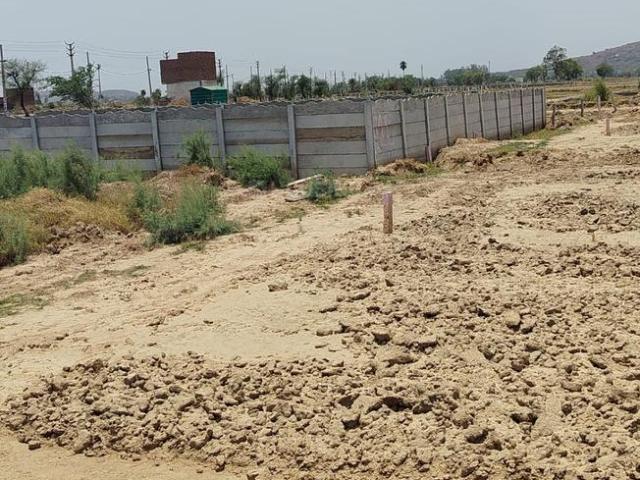 Land for sale in Hariana