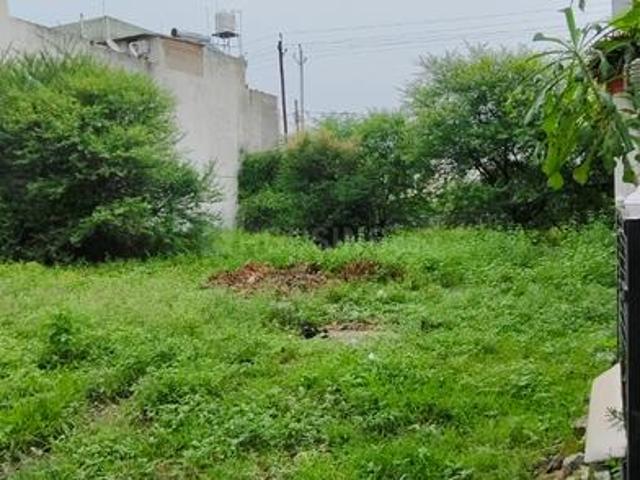 Land for sale in Madya
