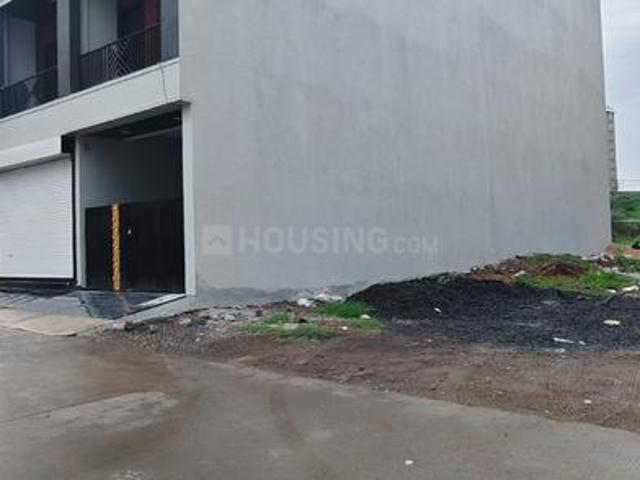 Land for sale in Madya