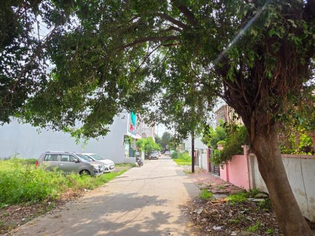 Land for sale in Madya