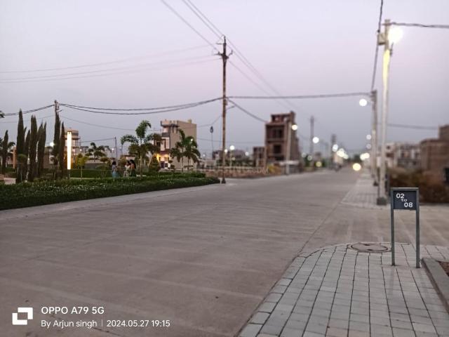 Land for sale in Madya