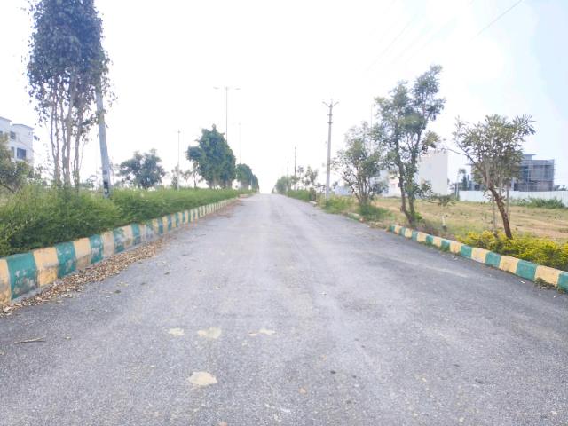 Land for sale in Zuzuvadi, Hosur