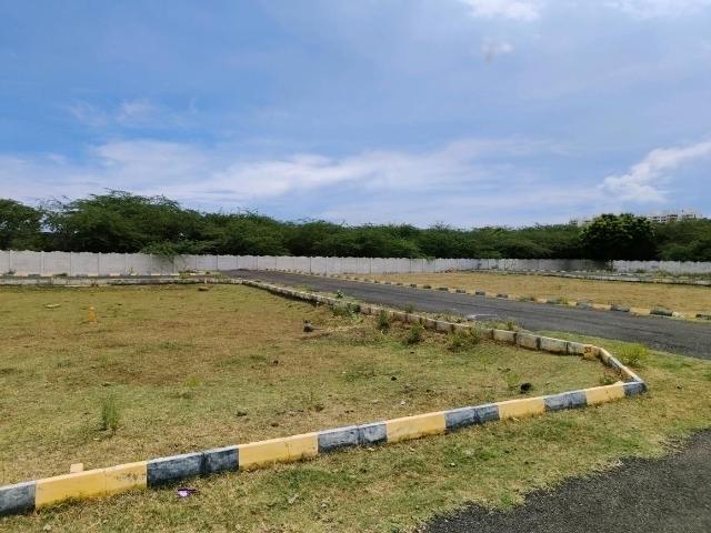 Land for sale in Siruseri, Chengalpattu