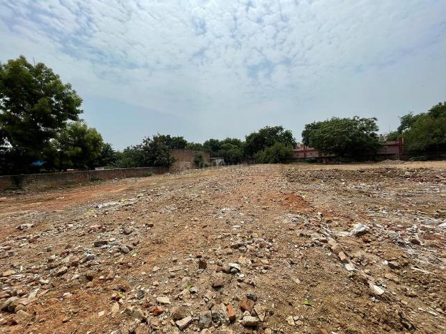 Land for sale in South Delhi, Deri