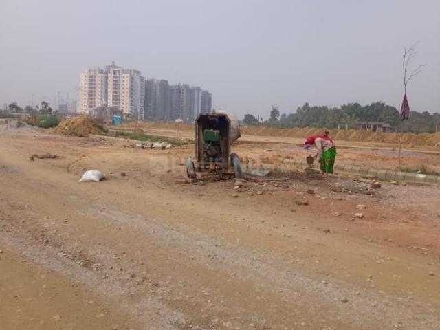 Land for sale in Mohanlalganj, Arunachal Pradesh