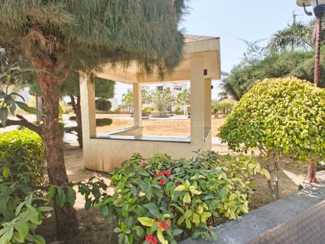 Land for sale in Madya