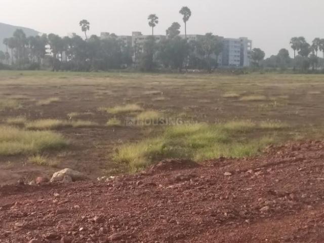 Land for sale in Tadepalle, Padmasaleela Bazar