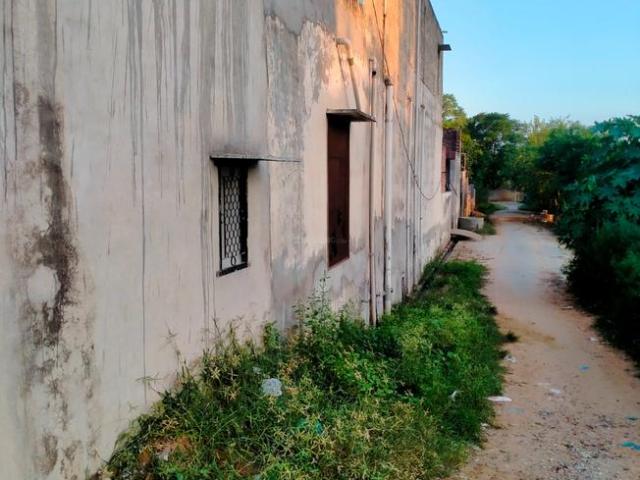 Land for sale in Hariana
