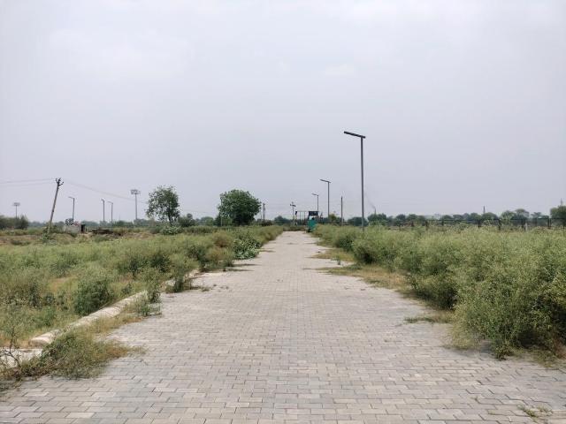 Land for sale in Hariana