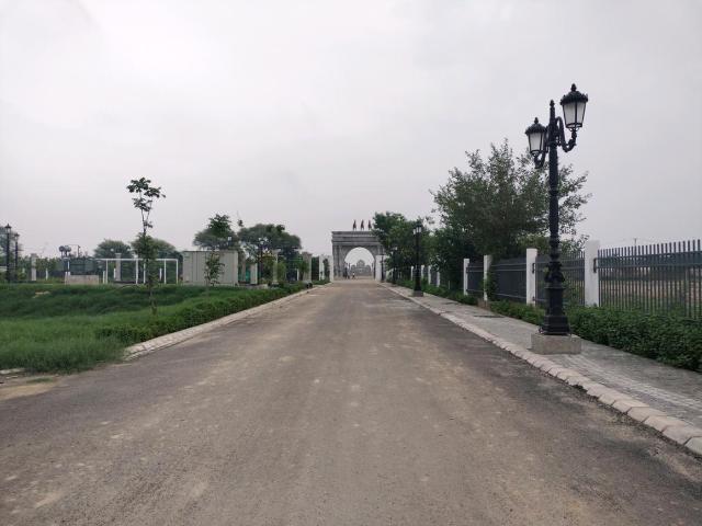 Land for sale in Hariana