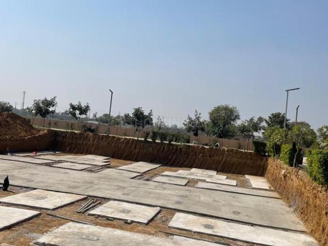 Land for sale in Hariana