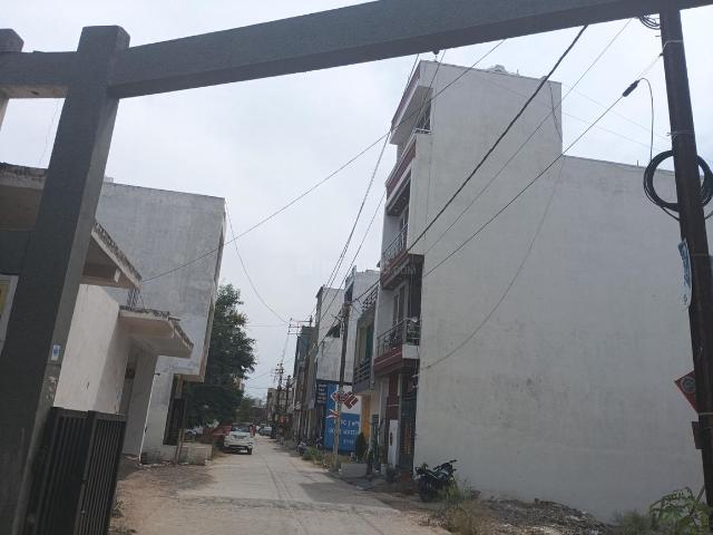 Land for sale in Madya