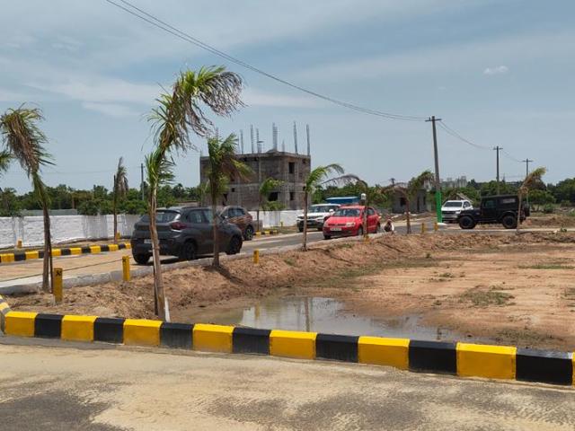 Land for sale in Sengādu, Chengalpattu
