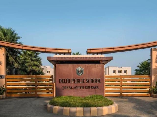 Land for sale in Calcutta, West Bengal