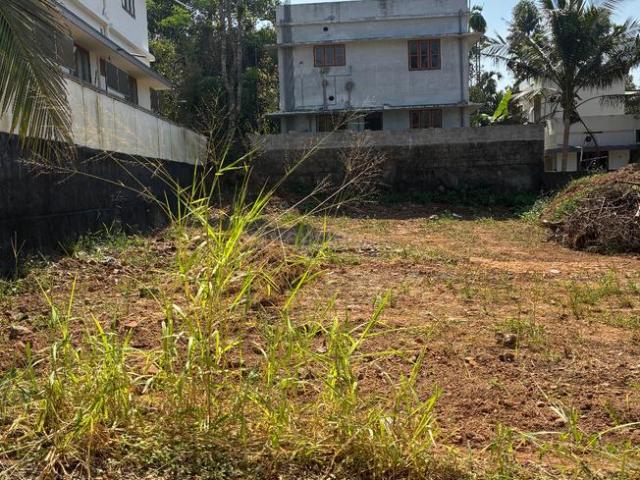 Land for sale in Thrippunithura, Kerala