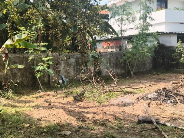 Land for sale in Thrippunithura, Kerala