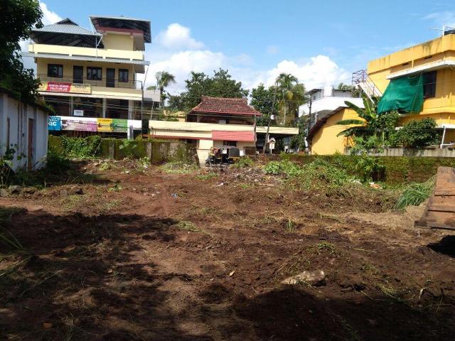 Land for sale in Thrippunithura, Kerala