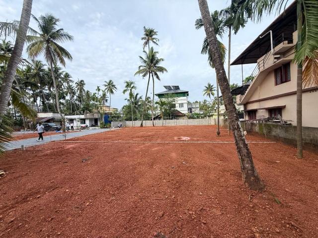 Land for sale in Thrippunithura, Kerala