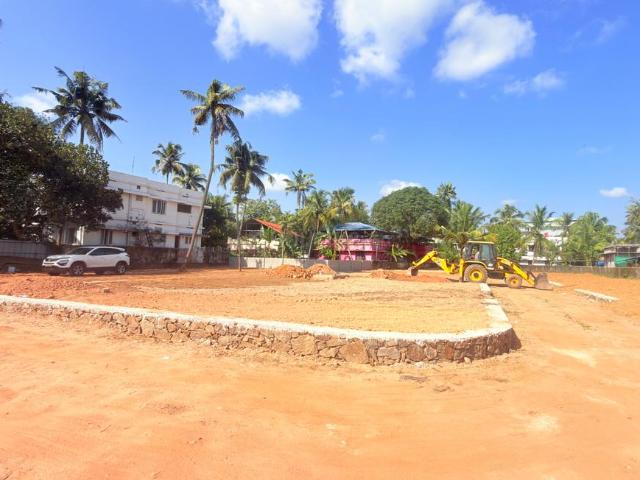 Land for sale in Thrippunithura, Ernakulam