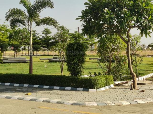 Land for sale in Madya