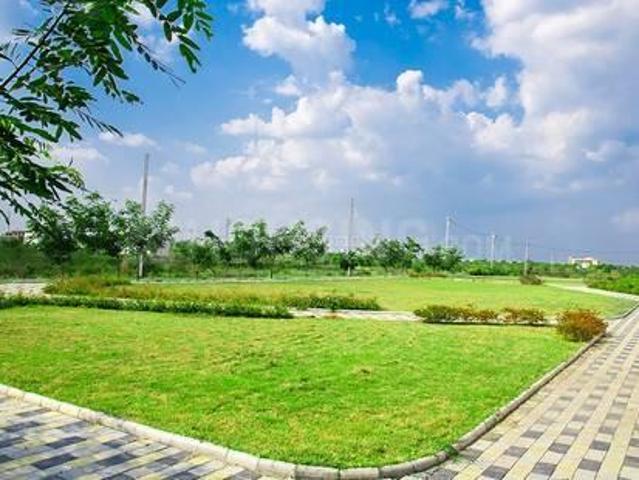 Land for sale in Madya