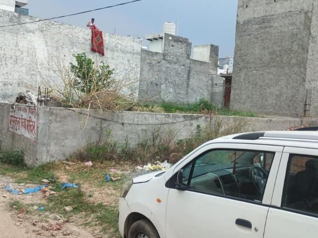 Land for sale in Hariana