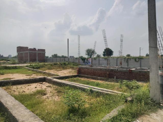 Land for sale in Khodna Kalan, Gautam Buddha Nagar