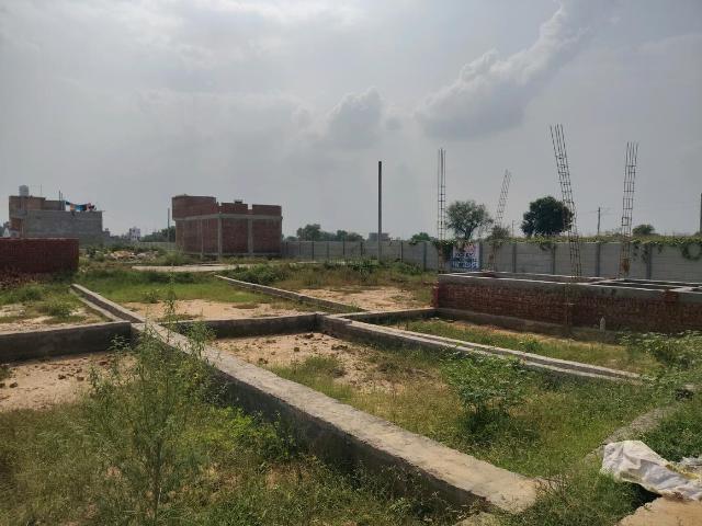 Land for sale in Khodna Kalan, Gautam Buddha Nagar
