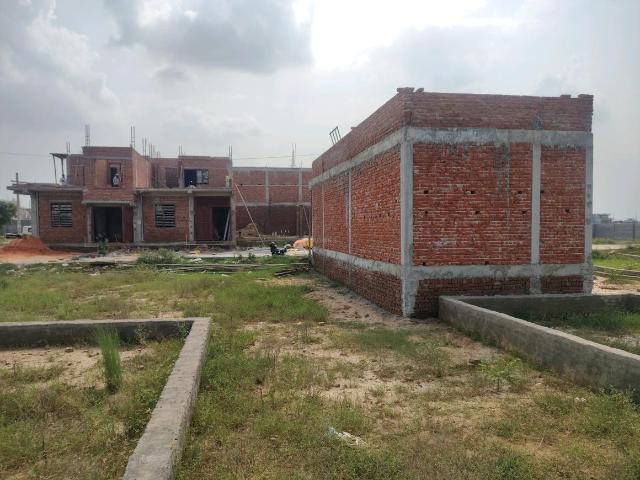 Land for sale in Khodna Kalan, Gautam Buddha Nagar