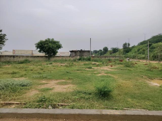Land for sale in Khodna Kalan, Gautam Buddha Nagar
