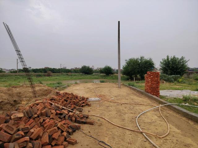 Land for sale in Khodna Kalan, Gautam Buddha Nagar