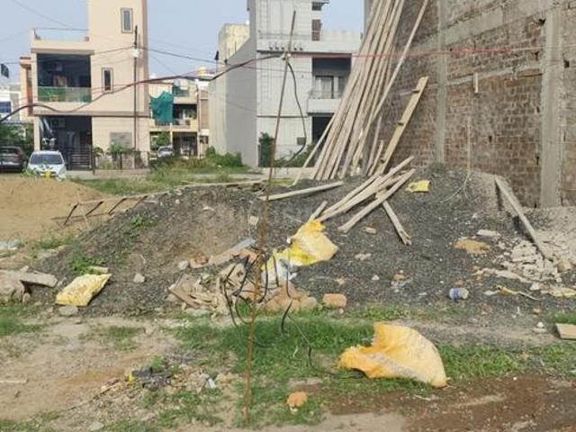 Land for sale in Madya