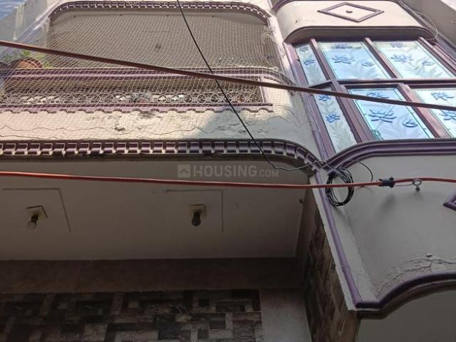 Land for sale in North Delhi, Deri