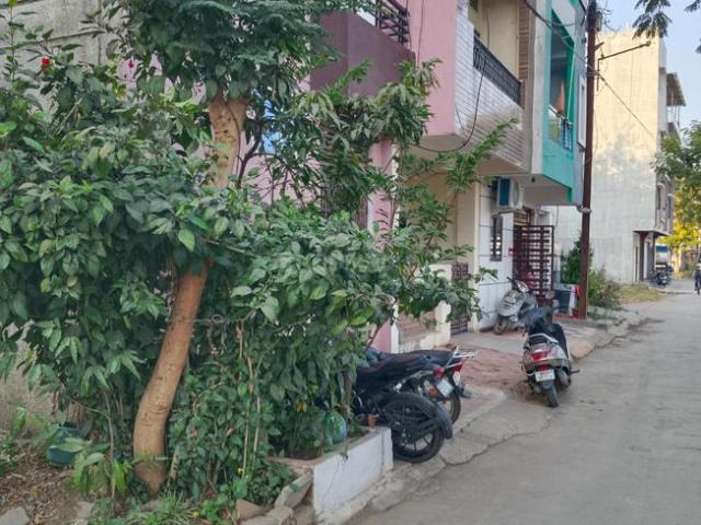 Land for sale in Madya