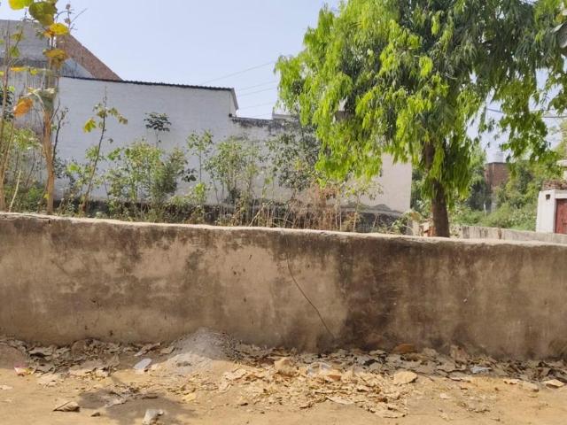 Land for sale in West Delhi, Deri