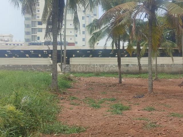 Land for sale in Vyttila, Ernakulam