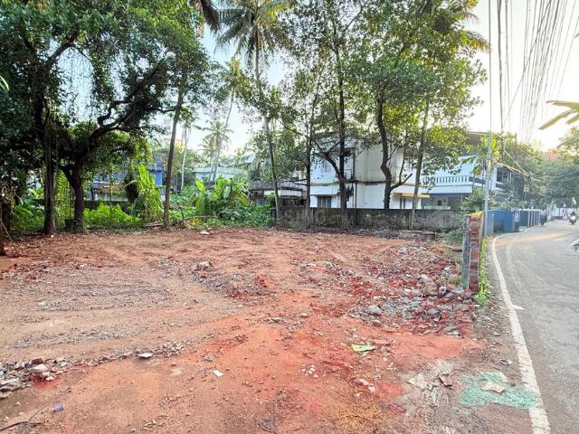 Land for sale in Cochin, Kerala