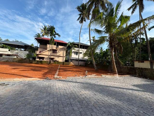 Land for sale in Cochin, Kerala