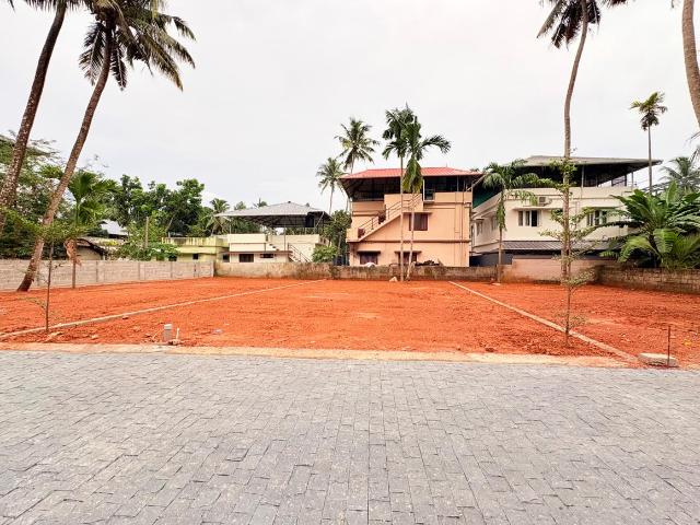 Land for sale in Cochin, Kerala