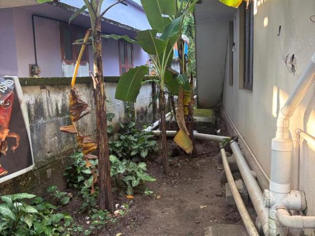 Land for sale in Vyttila, Ernakulam
