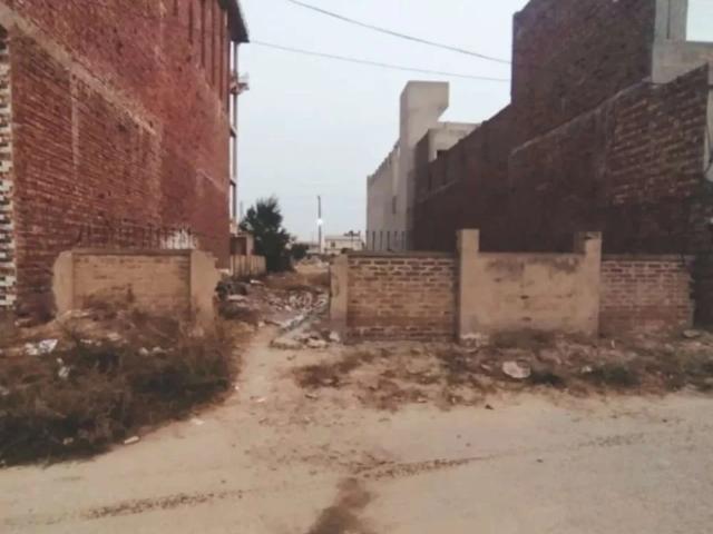 Land for sale in Faisalabad, Islamabad Capital Territory