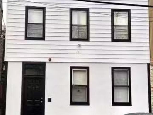 House for rent in West New York House for rent in West New York
