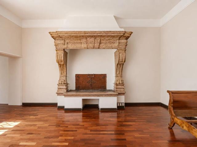Villa Indipendente in affitto a Villafranca di Verona, Verona