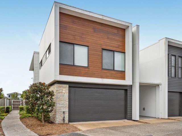 Apartment for sale in Fernbrook, Queensland