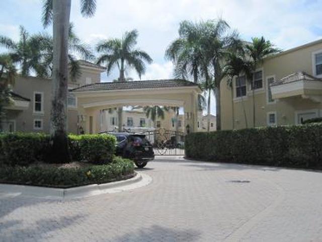 Condo for sale in Palm Beach Condo for sale in Palm Beach