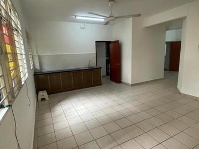 Condominium for sale in Petaling, Damansara Damai